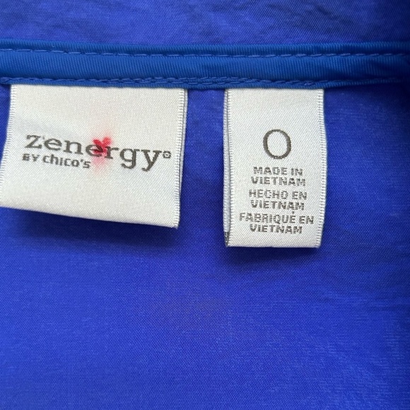 5/$25 Zenergy by Chico’s Vibrant Blue Zip-Up Spring Jacket Chico’s size 0 - Picture 3 of 8